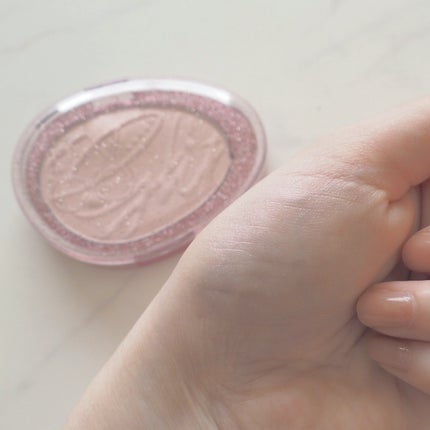 フィー グリッツストーンハイライター/fwee/パウダーハイライトを使ったクチコミ(2枚目)