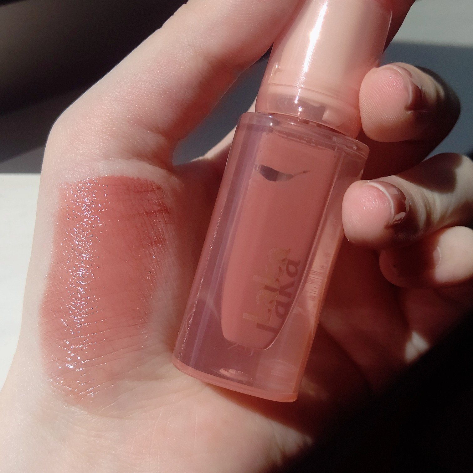 ジェリーイングヌードグロス/Laka/リップグロスを使ったクチコミ（2枚目）