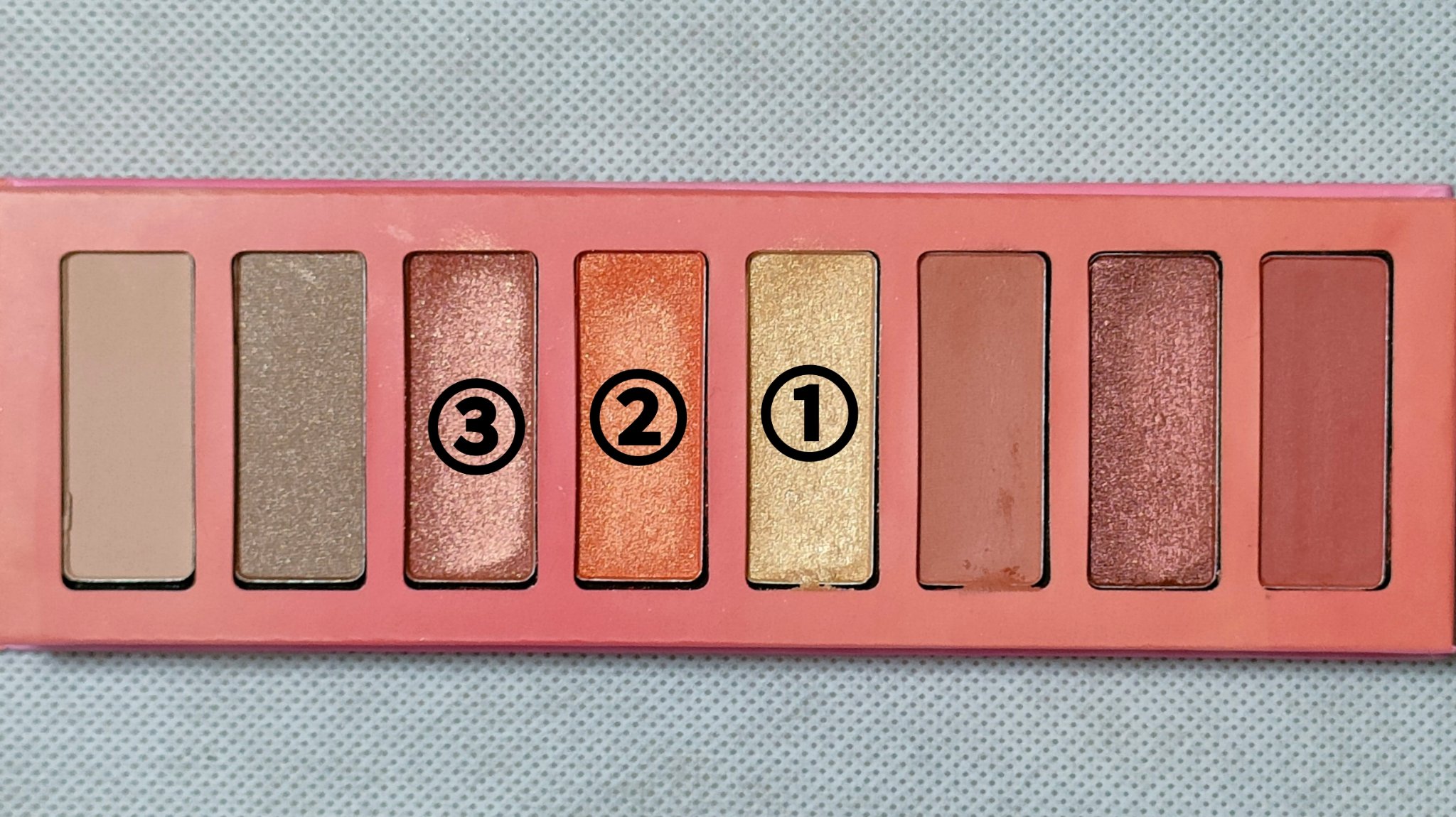 アイ グリッター/ANNA SUI/単色アイシャドウを使ったクチコミ（3枚目）