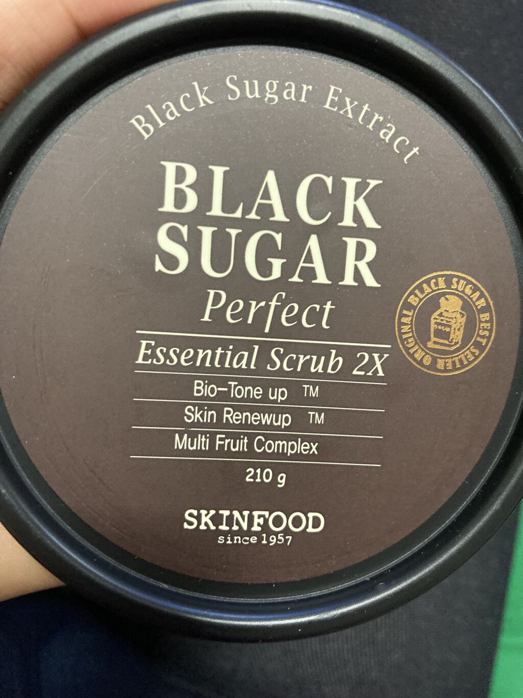 ブラックシュガー パーフェクト エッセンシャル スクラブ2X/SKINFOOD/洗い流すパック・マスクを使ったクチコミ（1枚目）