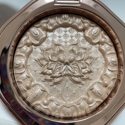 双蓮彫刻ハイライト/花西子/パウダーハイライトを使ったクチコミ(2枚目)