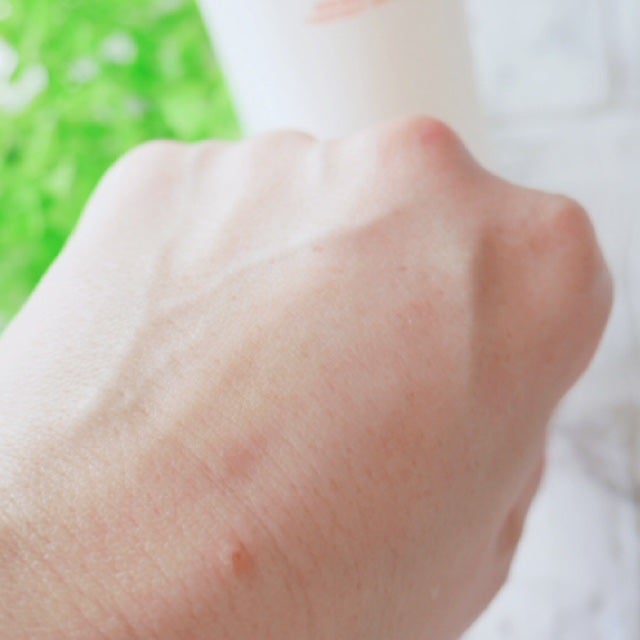 モイスチュアマイルドホワイトリンクルケア パーフェクトエッセンス/モイスチュアマイルド ホワイト/オールインワン化粧品を使ったクチコミ(5枚目)