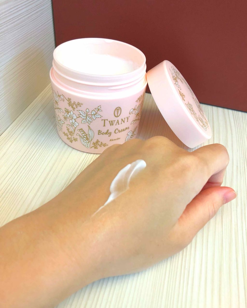 ボディクリーム(フラワーガーデン)/TWANY/ボディクリームを使ったクチコミ（2枚目）
