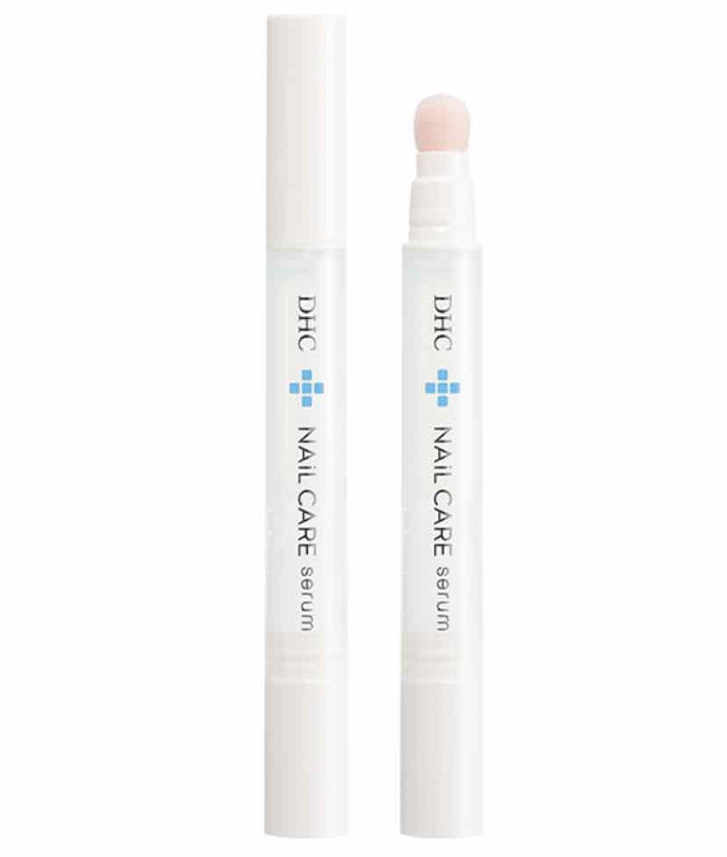 DHCネイルケア セラム
傷んだ爪、爪の縦すじに。片手でポンポン、簡単ケア
『DHCネイルケア セラム』は持ち運びに便利なペンタイプの爪用美容液です。

アミノ酸系補修成分※が傷んだ爪へ浸透。ダメージを補修し、すこやかなコンディションに導き