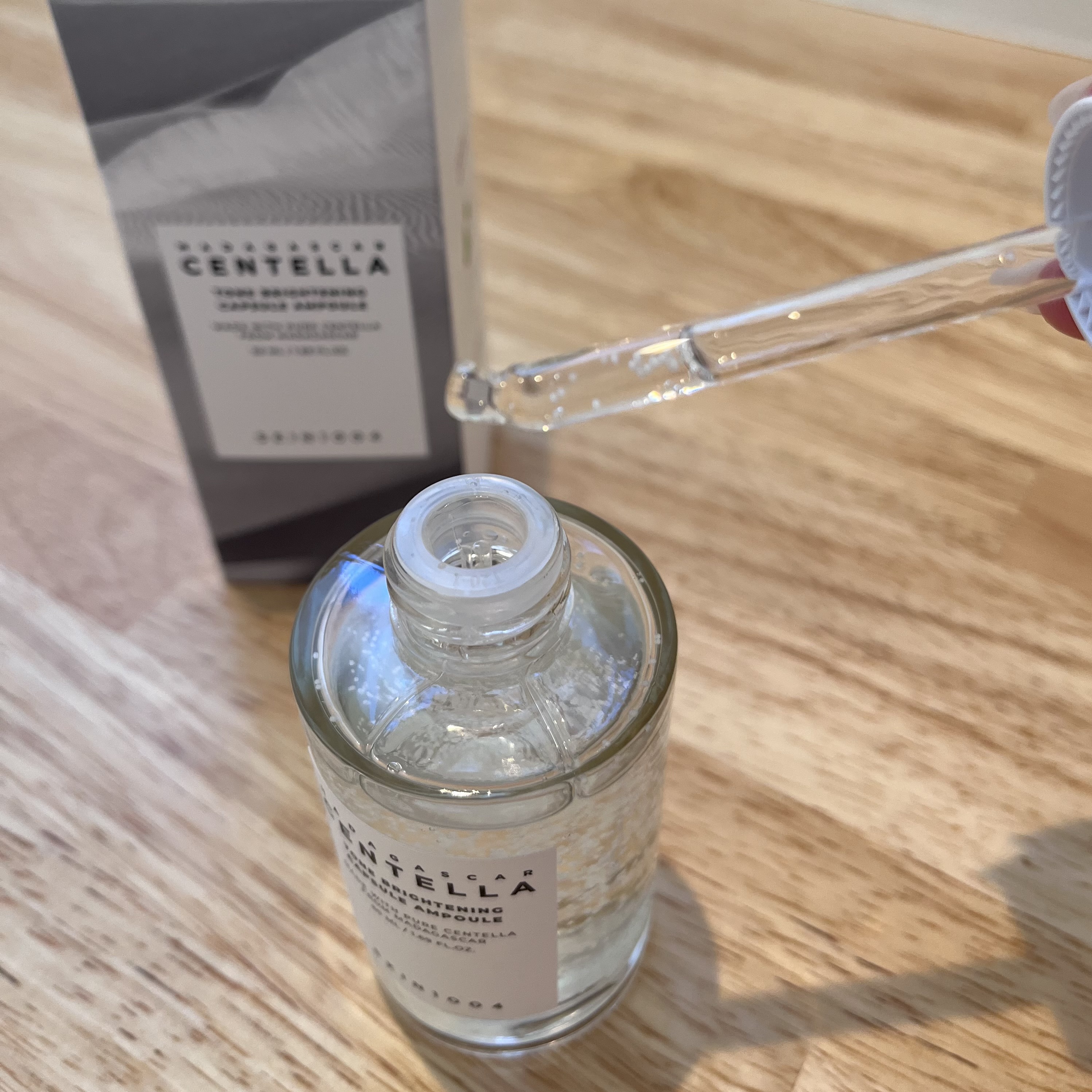 トーンブライトニング カプセルアンプル/SKIN1004/美容液を使ったクチコミ（3枚目）