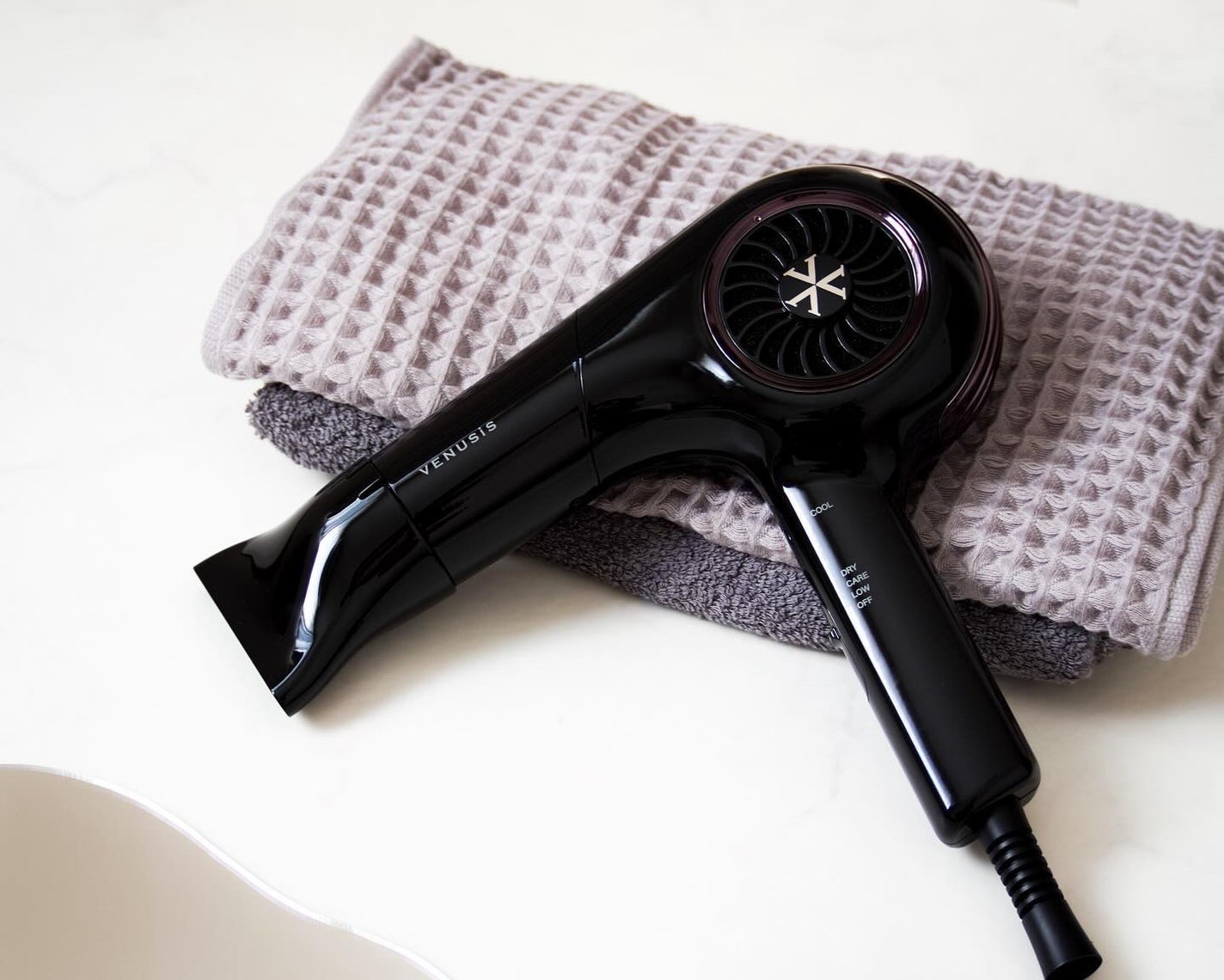 遠赤イオンドライヤー VDC-1000P/VENUSiS/ドライヤーを使ったクチコミ(1枚目)