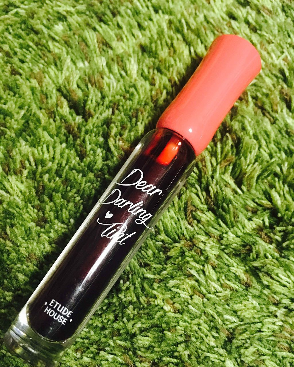 エチュードハウス ディアダーリンウォータージェルティント RD301

これは美味しい。
前投稿のウォーターティントさんと比べるといい匂いもする。
飲みたい。←

ジェルというくらいだから
私的に塗りにくくて…
ティントとしてリップの輪郭作