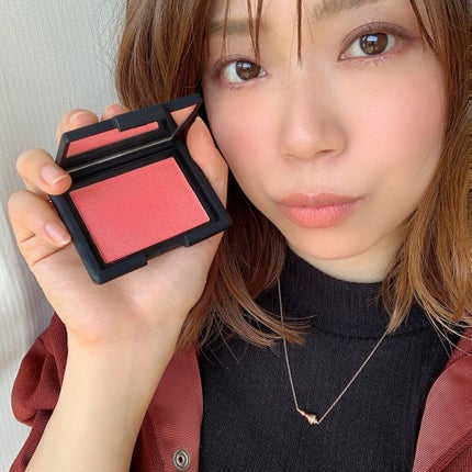 Anna on LIPS 「大好きなチーク。繊細なシマー感がほんっとにキレイで、頬をつやっ..」(5枚目)