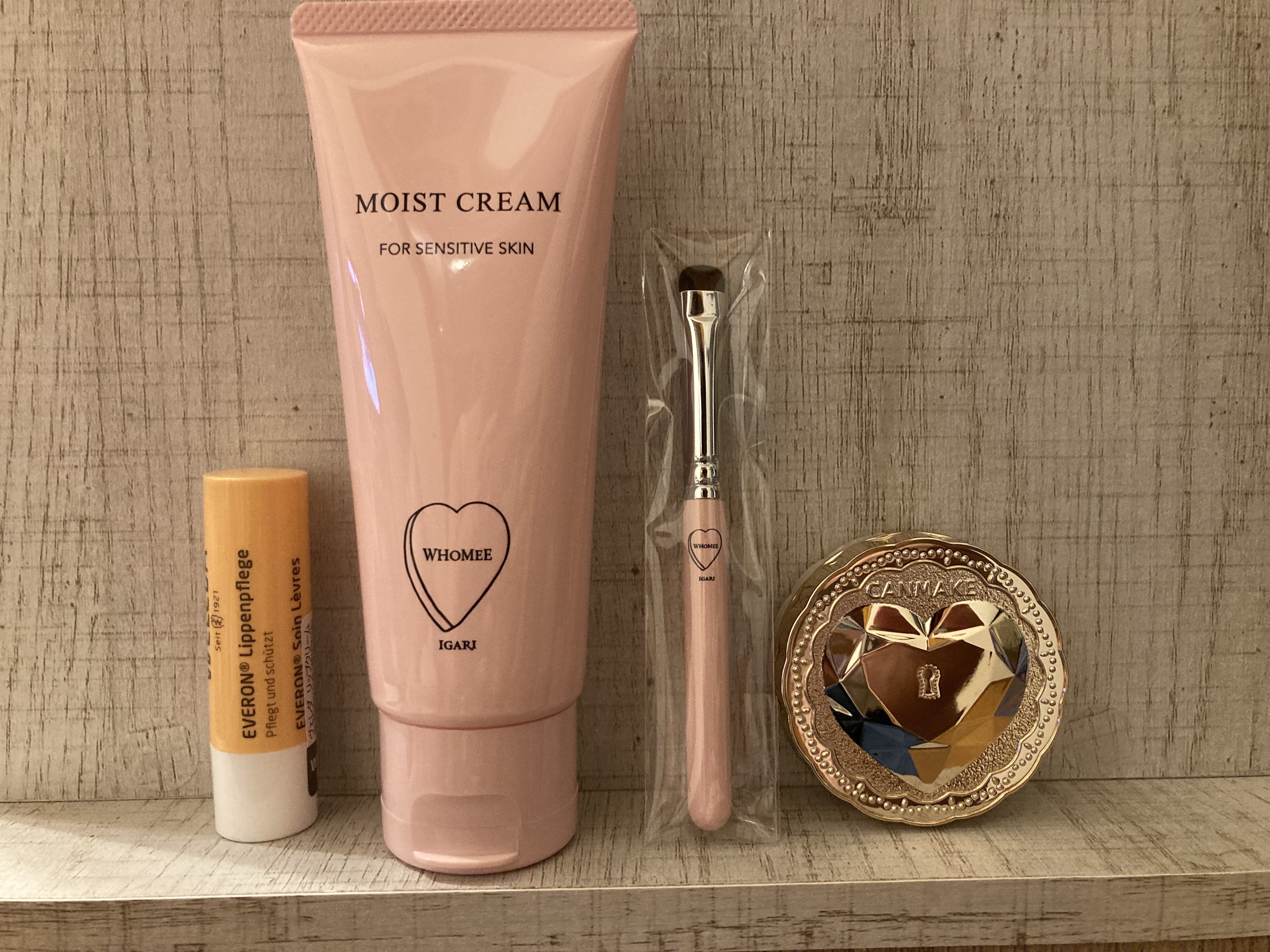 アイシャドウブラシ S 熊野筆/WHOMEE/メイクブラシを使ったクチコミ（1枚目）