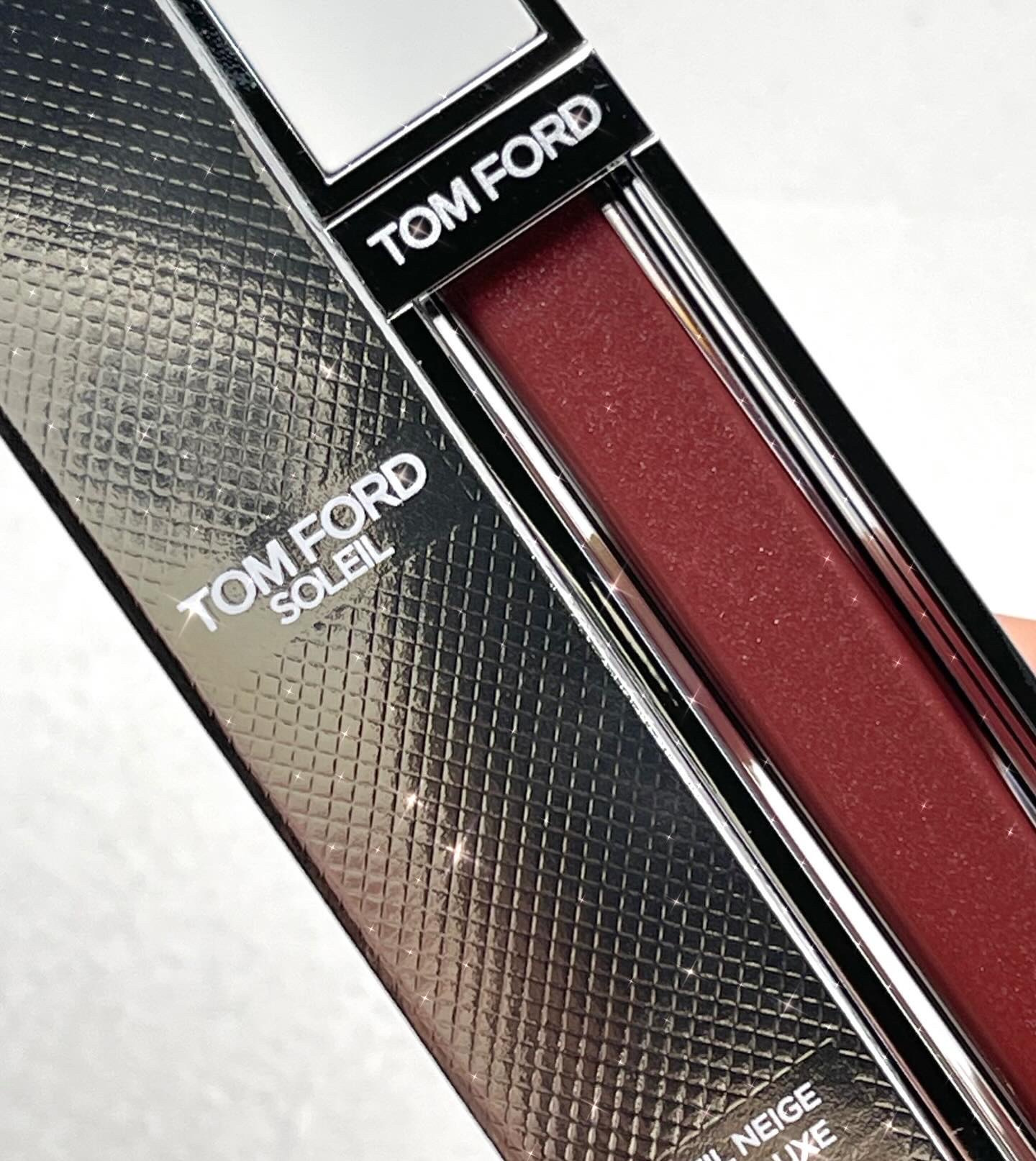 ソレイユ ネージュ グロス リュクス 18S ピナクル/TOM FORD BEAUTY/リップグロスを使ったクチコミ（2枚目）