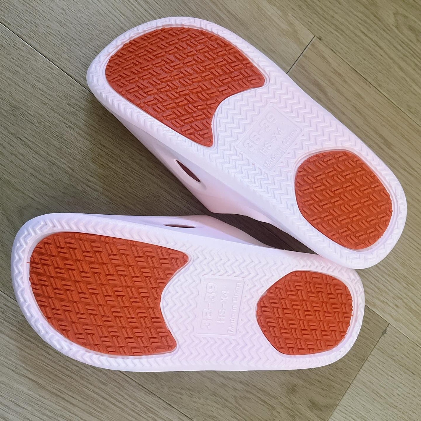 ひとりコスメ部 フォロバ100 on LIPS 「LIFEBIT+グリップアシストサンダル@luxphoria_..」(2枚目)