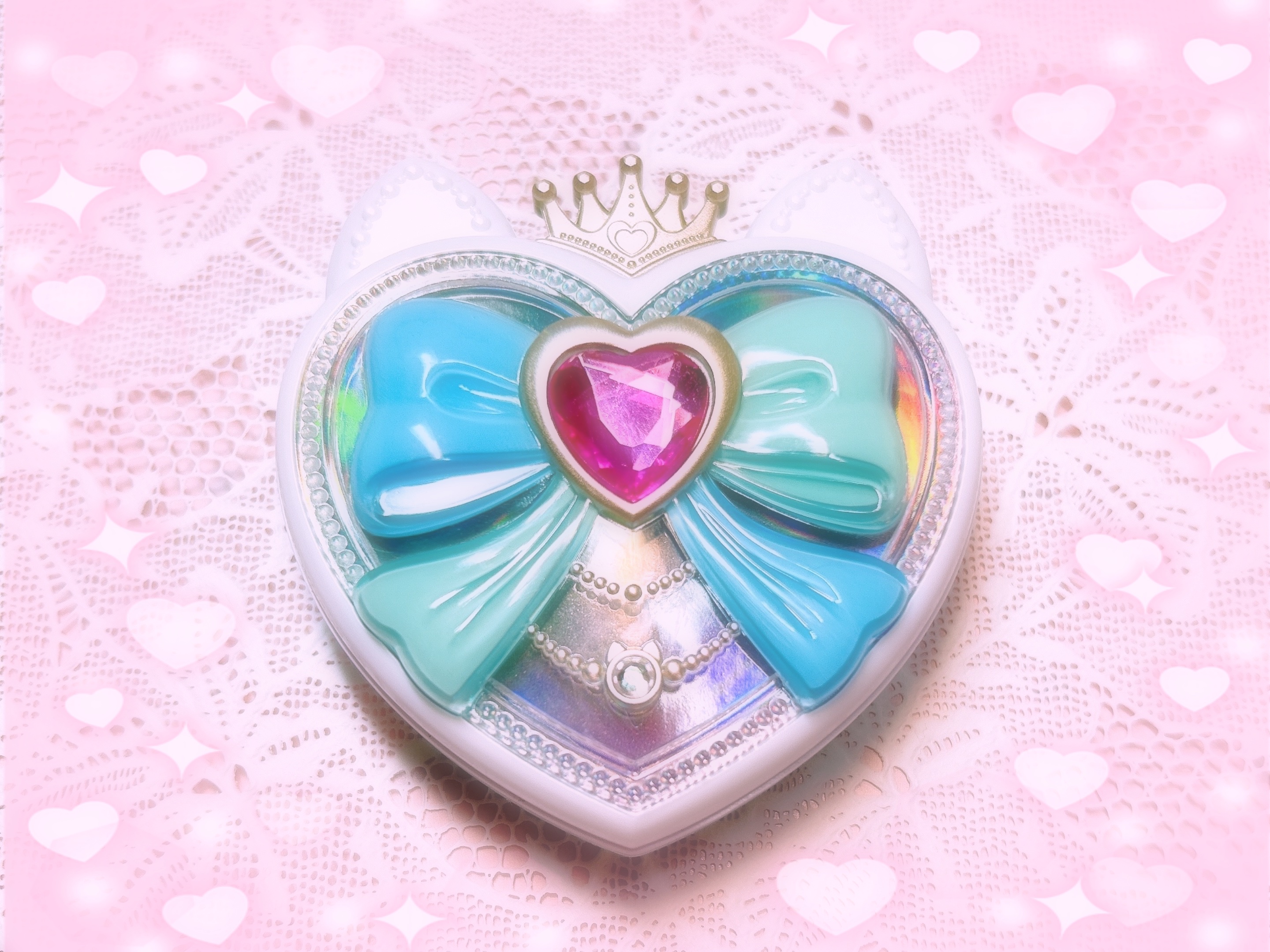 Pretty Holic シャイニーキャッツパクト/Pretty Holic/メイクアップキットを使ったクチコミ（1枚目）