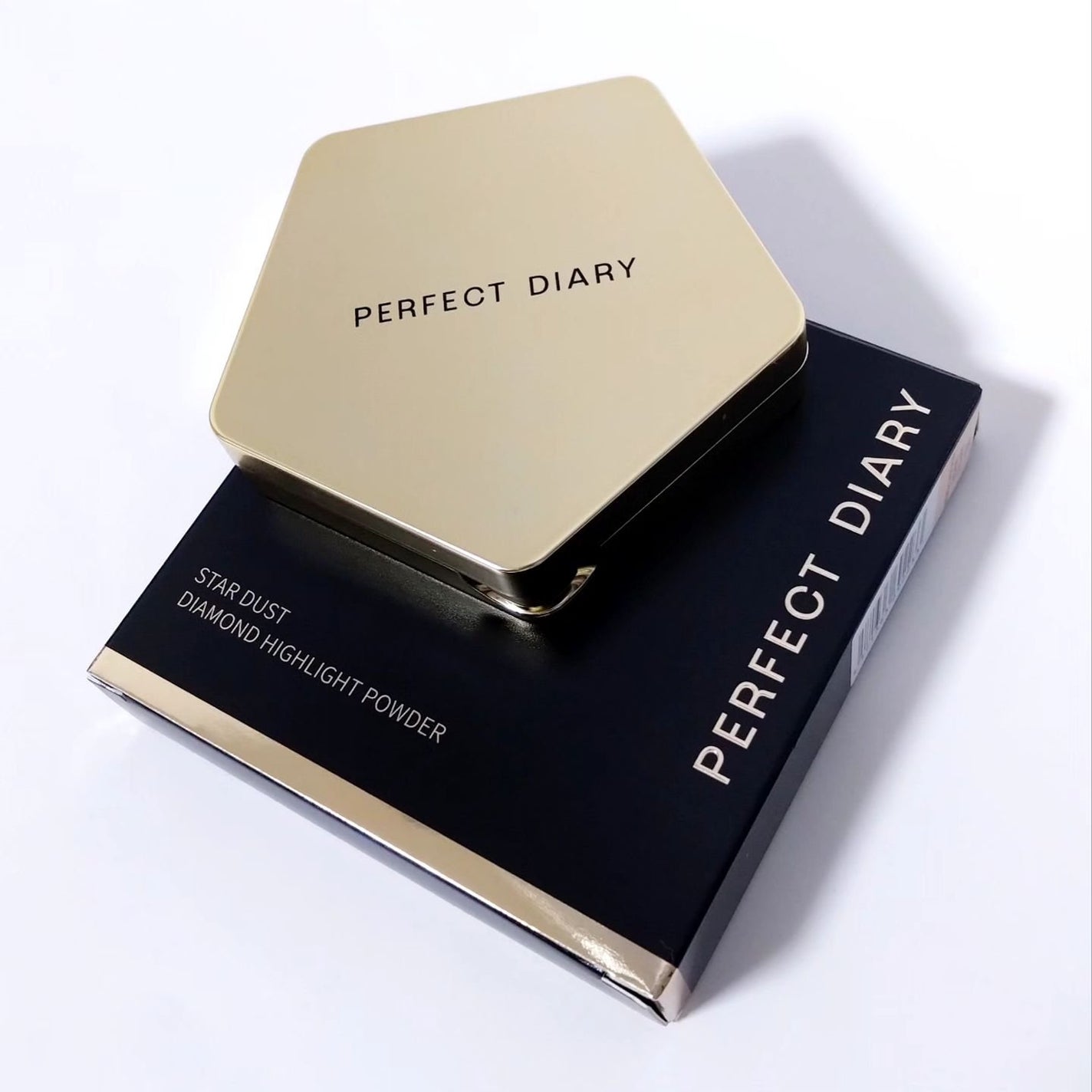 スターダストダイヤモンドハイライトパウダー/PERFECT DIARY/パウダーハイライトを使ったクチコミ(3枚目)