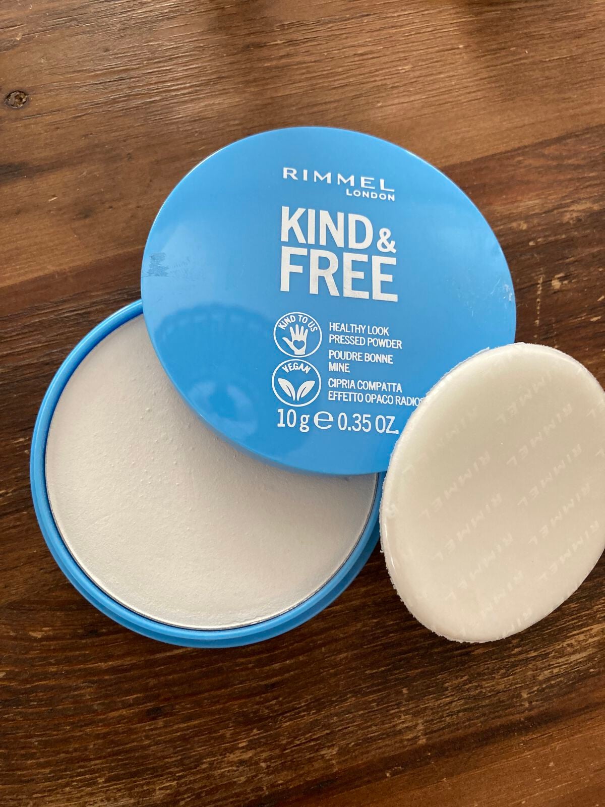 カインド&フリー モイストスキンティント/リンメル ロンドン/リキッドファンデーションを使ったクチコミ(4枚目)