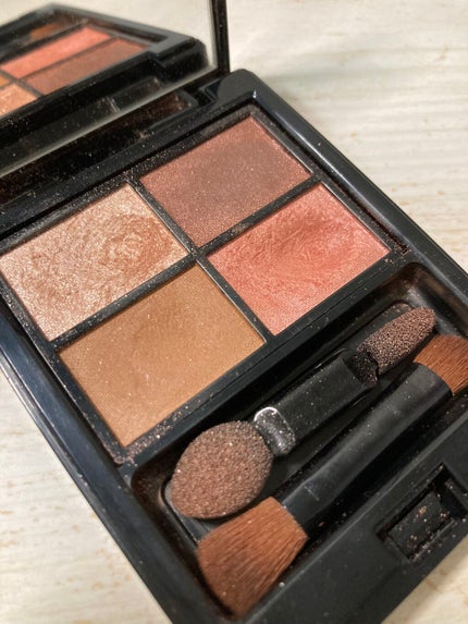 ミネラルクラッシィシャドー/エトヴォス/アイシャドウパレットを使ったクチコミ(3枚目)