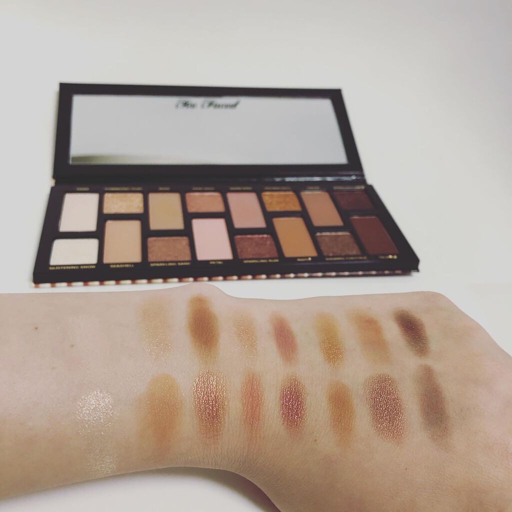 ボーン ディス ウェイ ザ ナチュラル ヌード アイシャドウ パレット/Too Faced/アイシャドウパレットを使ったクチコミ(2枚目)