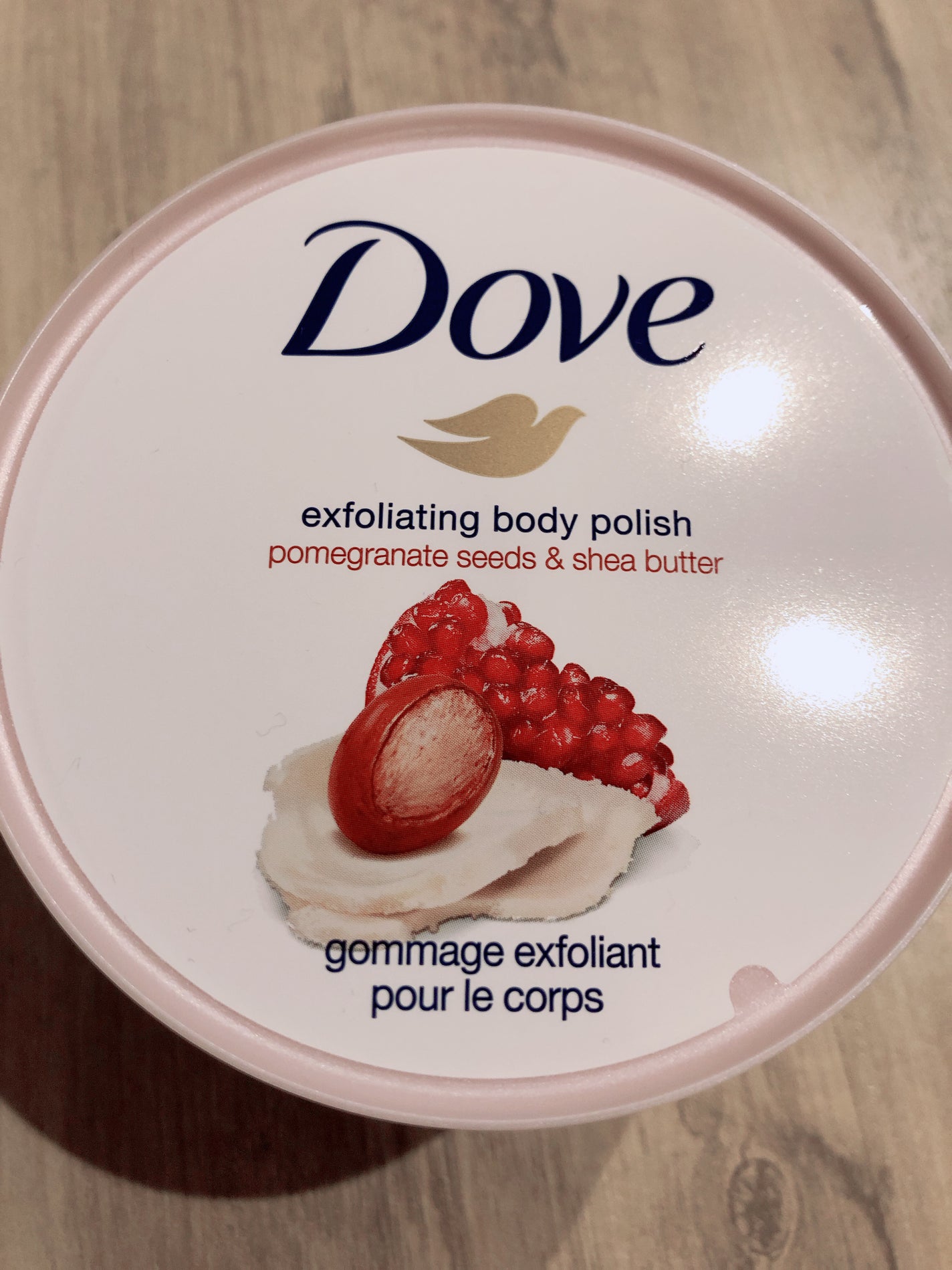 ダヴ ふわとろ クリーミースクラブ ザクロ&シアバター/ダヴ/ボディスクラブを使ったクチコミ(2枚目)