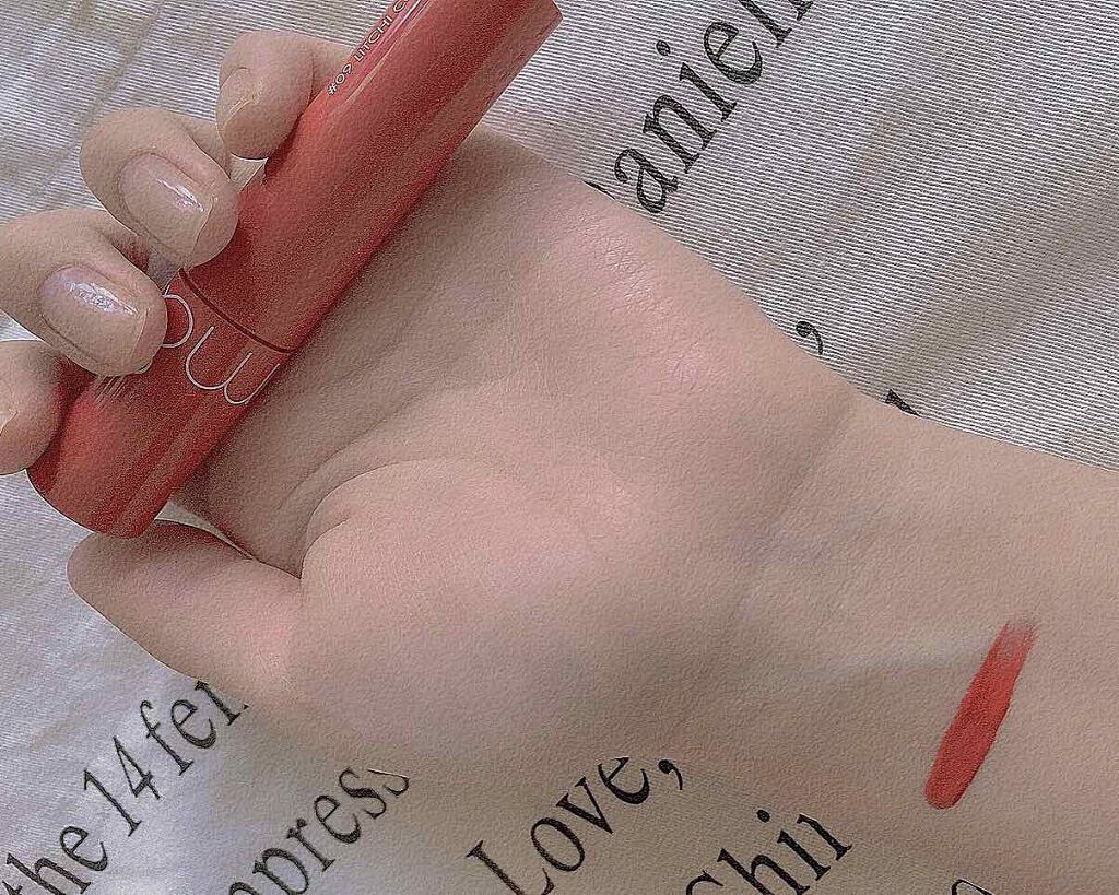 ジューシーラスティングティント/rom&nd/リップティントを使ったクチコミ（2枚目）