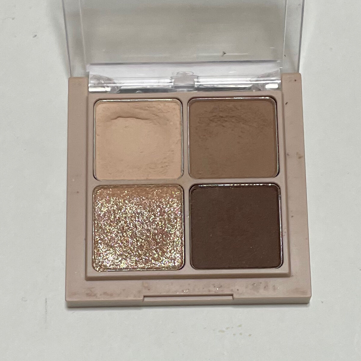 グロッシーリッチ アイズ N/Visée/アイシャドウパレットを使ったクチコミ（2枚目）