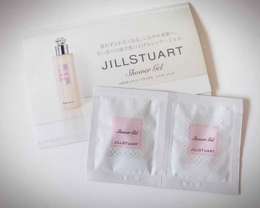 JILL STUART ジルスチュアート リラックス シャワージェルのクチコミ「

#ジルスチュアート#リラックスシャワージェル

いつも大人気な✨ジル✨をご紹介👀🤲

ジル.....」（1枚目）