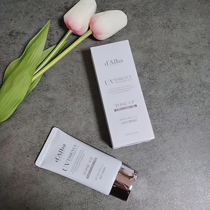 ダルバ ウォータフル トーンアップ サンクリーム(パープル)/ダルバ/日焼け止めクリームを使ったクチコミ（2枚目）