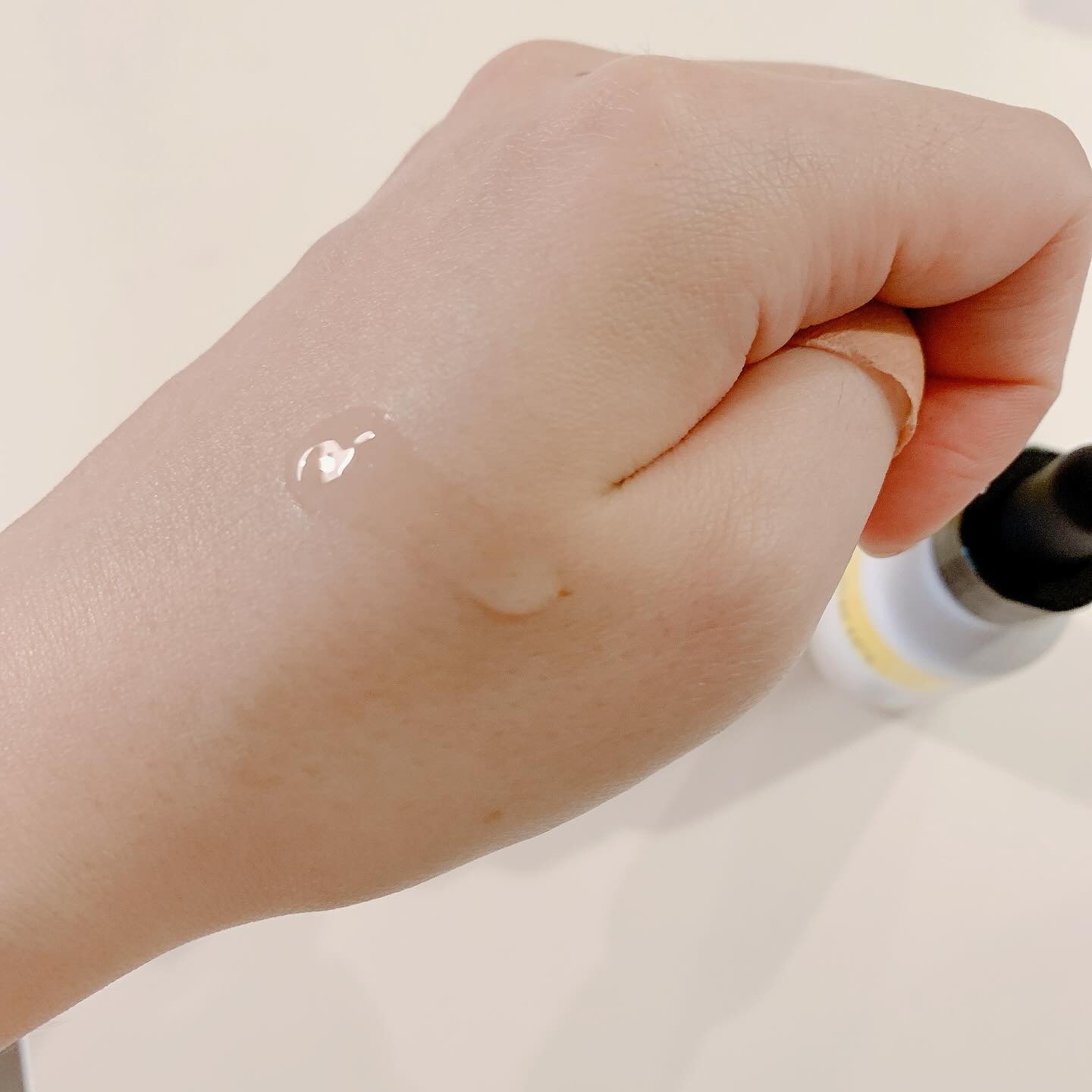 VC ホワイトピールセラム/SKIO/ブースター・導入液を使ったクチコミ（3枚目）