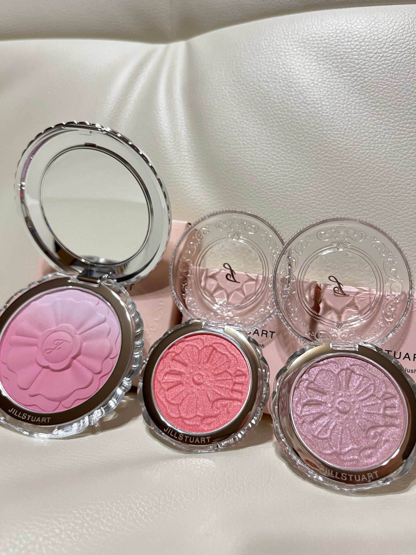 ジルスチュアート メルティシマー ブラッシュ/JILL STUART/パウダーチークを使ったクチコミ(1枚目)