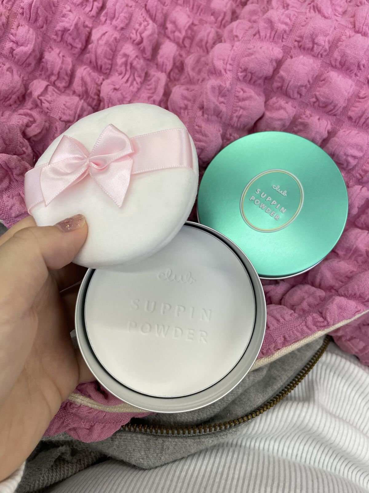 すっぴんパウダー アクネケア ピュアグレープフルーツの香り＜医薬部外品＞/クラブ/プレストパウダーを使ったクチコミ（2枚目）