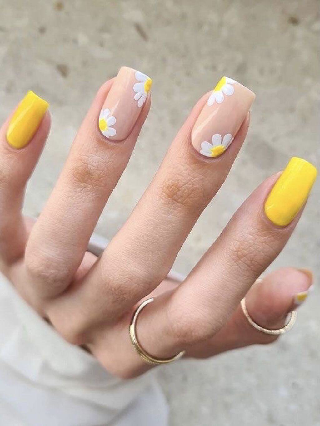 カラフルネイルズ/キャンメイク/マニキュアを使ったクチコミ（2枚目）