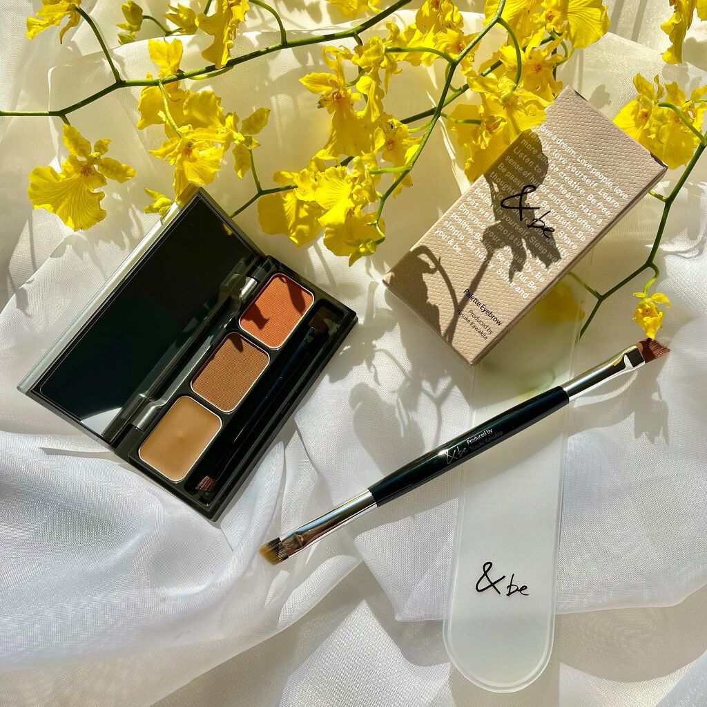 なぁな on LIPS 「&beパレットアイブロウ🌼ニュアンスチェンジ出来るカラーリング..」(1枚目)