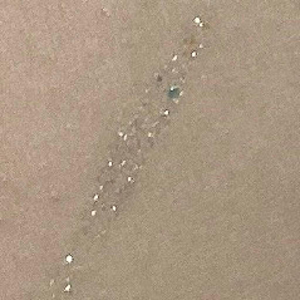 グリッター イルミネーションライナー R/CipiCipi/リキッドアイライナーを使ったクチコミ(3枚目)