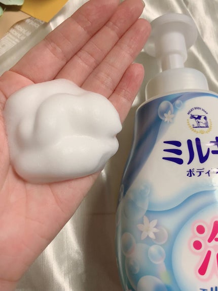 泡で出てくる ミルキィボディソープ やさしいせっけんの香り/ミルキィ/ボディソープを使ったクチコミ(3枚目)