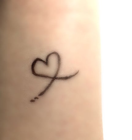 「密着アイライナー」ショート筆リキッド/デジャヴュ/リキッドアイライナーを使ったクチコミ(2枚目)