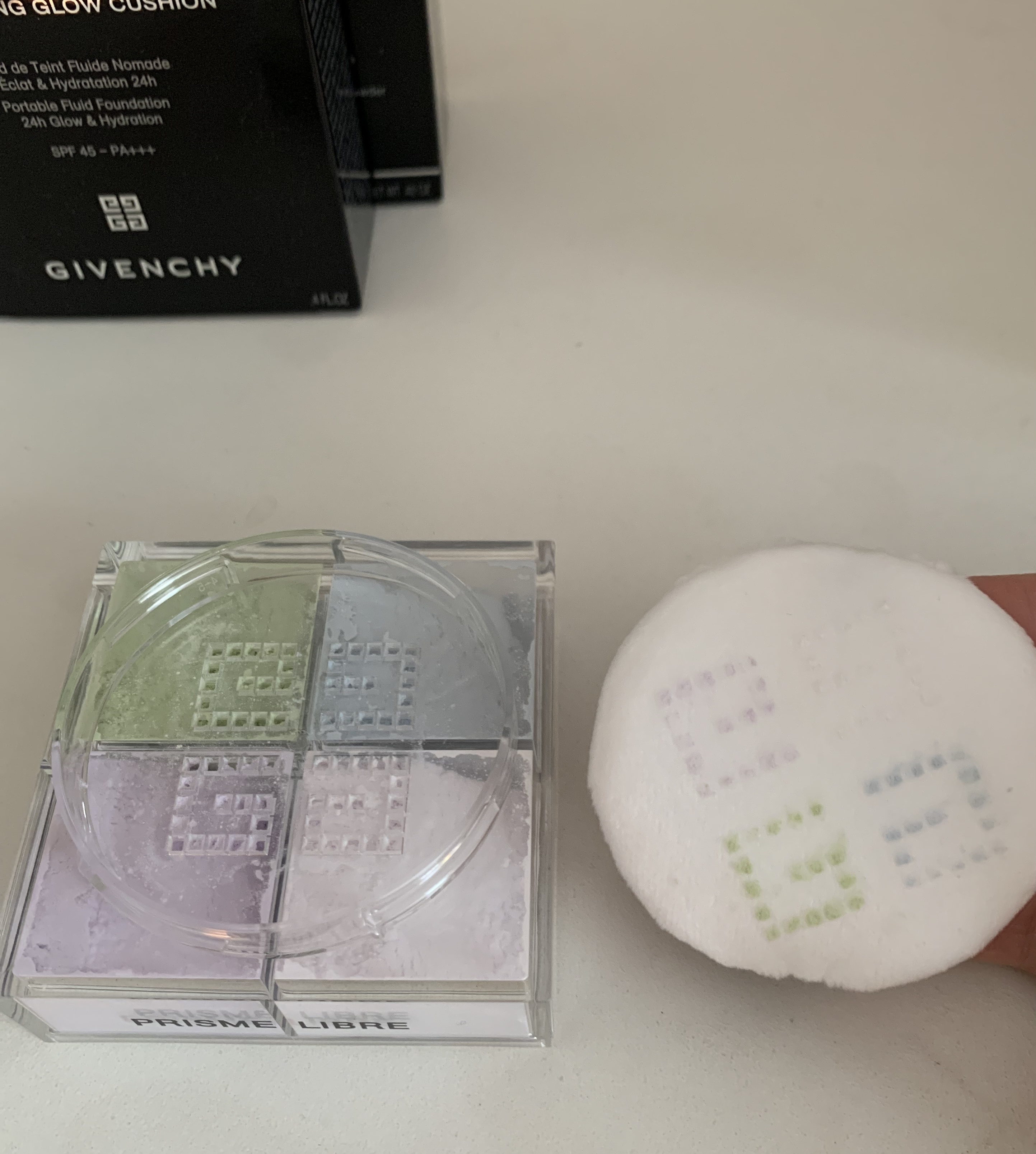 プリズム・リーブル/GIVENCHY/ルースパウダーを使ったクチコミ（3枚目）