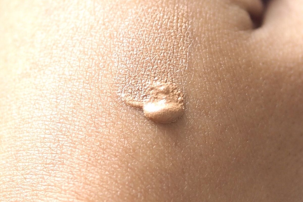 CR アイカバー ジェル SPF25 /bareMinerals/日焼け止めジェルを使ったクチコミ（3枚目）