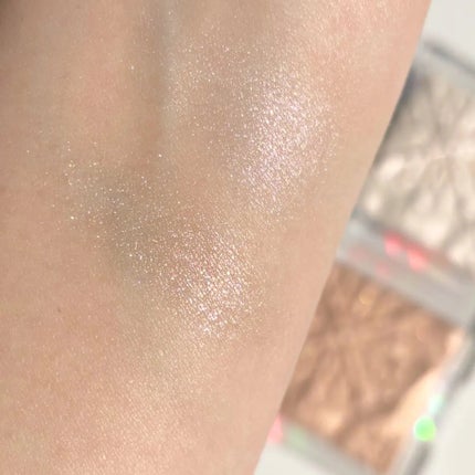 プリズムハイライター/CLIO/パウダーハイライトを使ったクチコミ(4枚目)