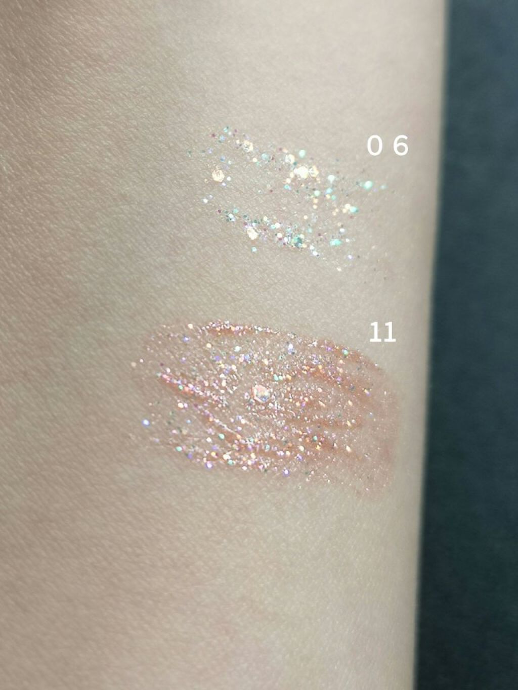 ダイヤモンドシリーズ 星空リキッドアイシャドウ/ZEESEA/リキッドアイシャドウを使ったクチコミ（2枚目）