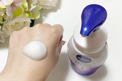 ニベア クリアビューティー弱酸性泡洗顔 もっちり美肌/ニベア/泡洗顔を使ったクチコミ(2枚目)