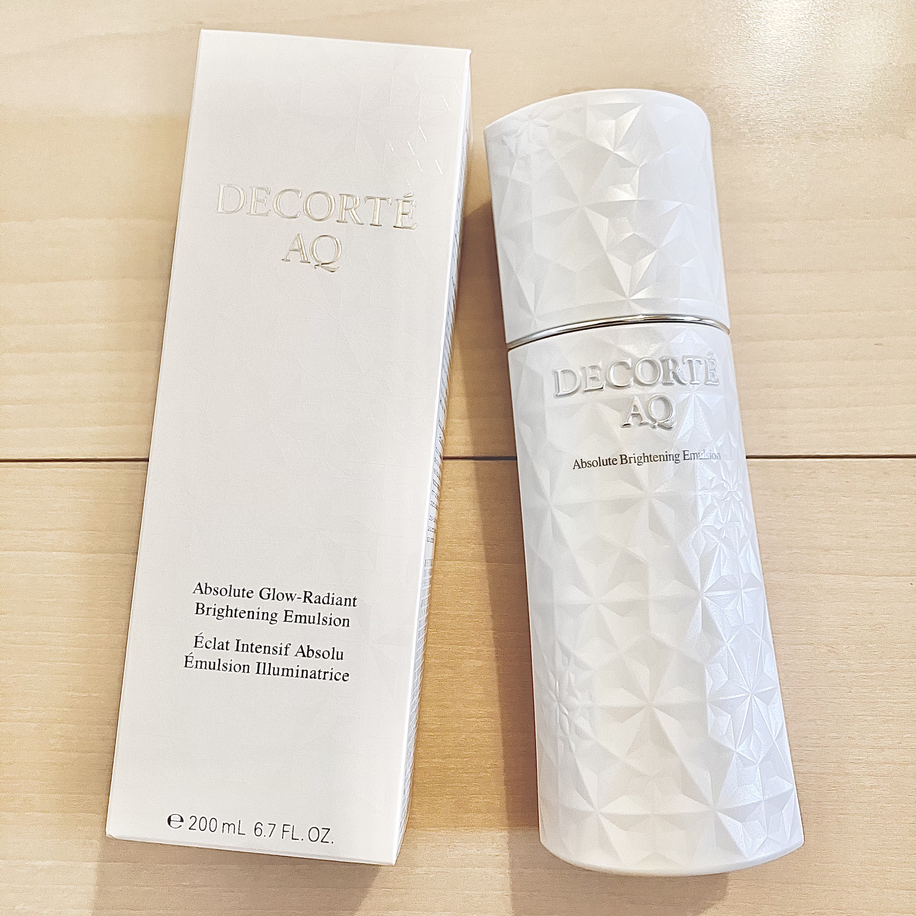 AQ アブソリュート エマルジョン マイクロラディアンス Ⅱ/DECORTÉ/乳液を使ったクチコミ（1枚目）