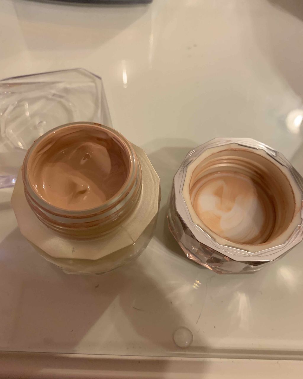 ル・フォンドゥタン オークル20/クレ・ド・ポー ボーテ/クリーム・エマルジョンファンデーションを使ったクチコミ（2枚目）