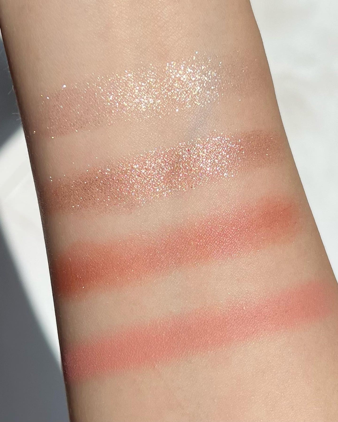 クチュール ミニ クラッチ/YVES SAINT LAURENT BEAUTE/アイシャドウパレットを使ったクチコミ(3枚目)