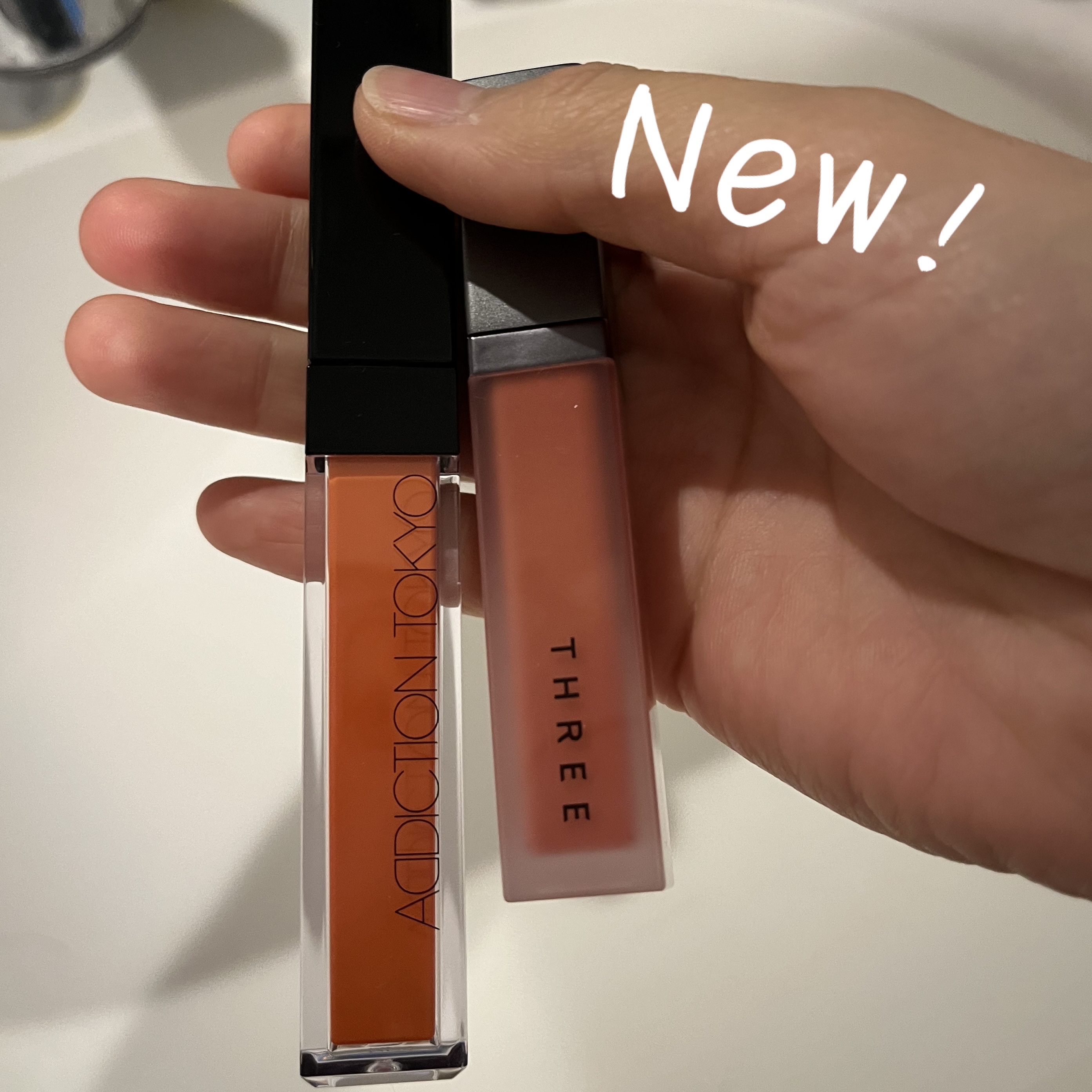 THREE ディヴァインリップジェム 04 KISS THE SKY/THREE/口紅を使ったクチコミ（3枚目）