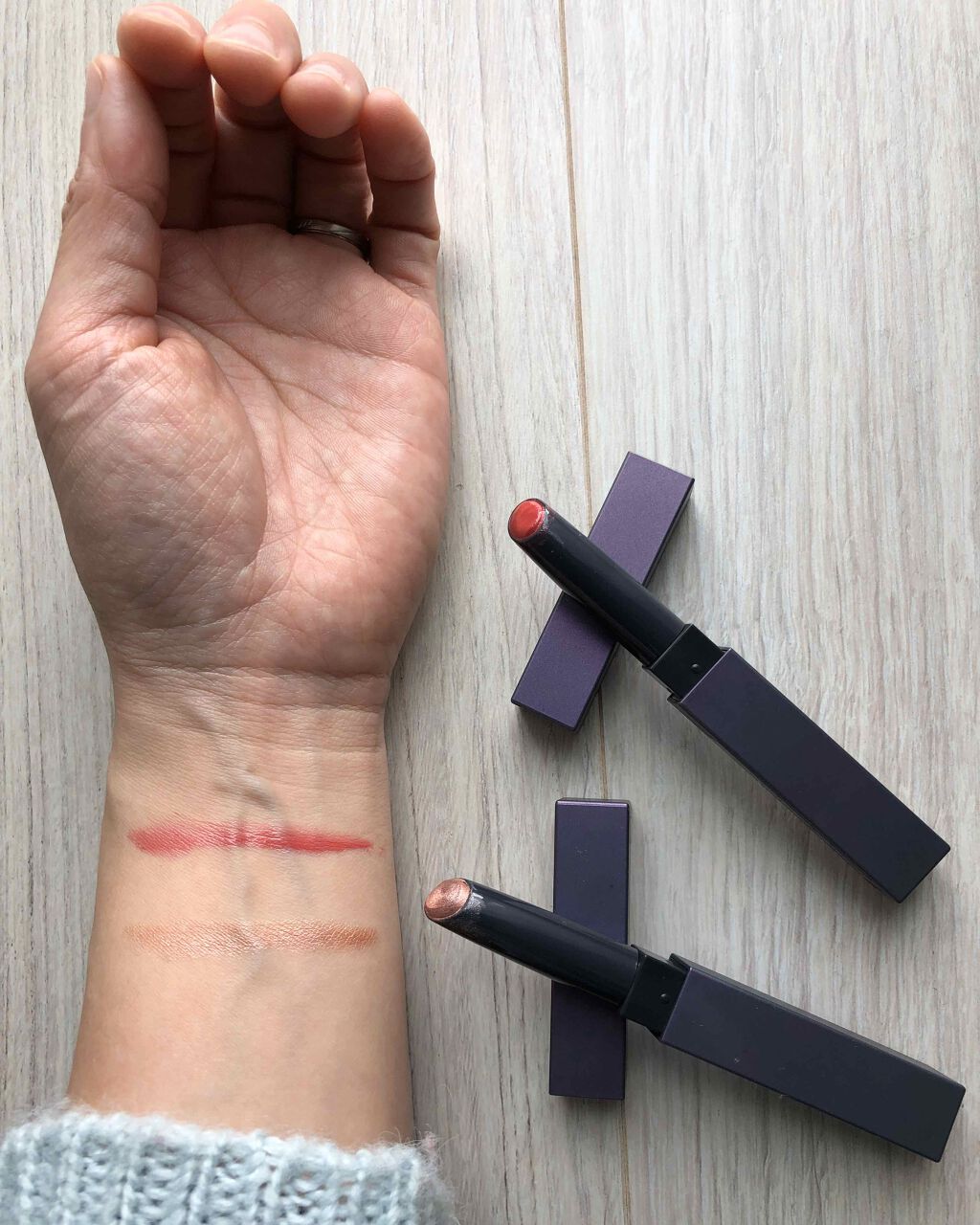 B.A カラーズ コレクティッド カラースティック アイカラー/B.A/スティックアイシャドウを使ったクチコミ（3枚目）