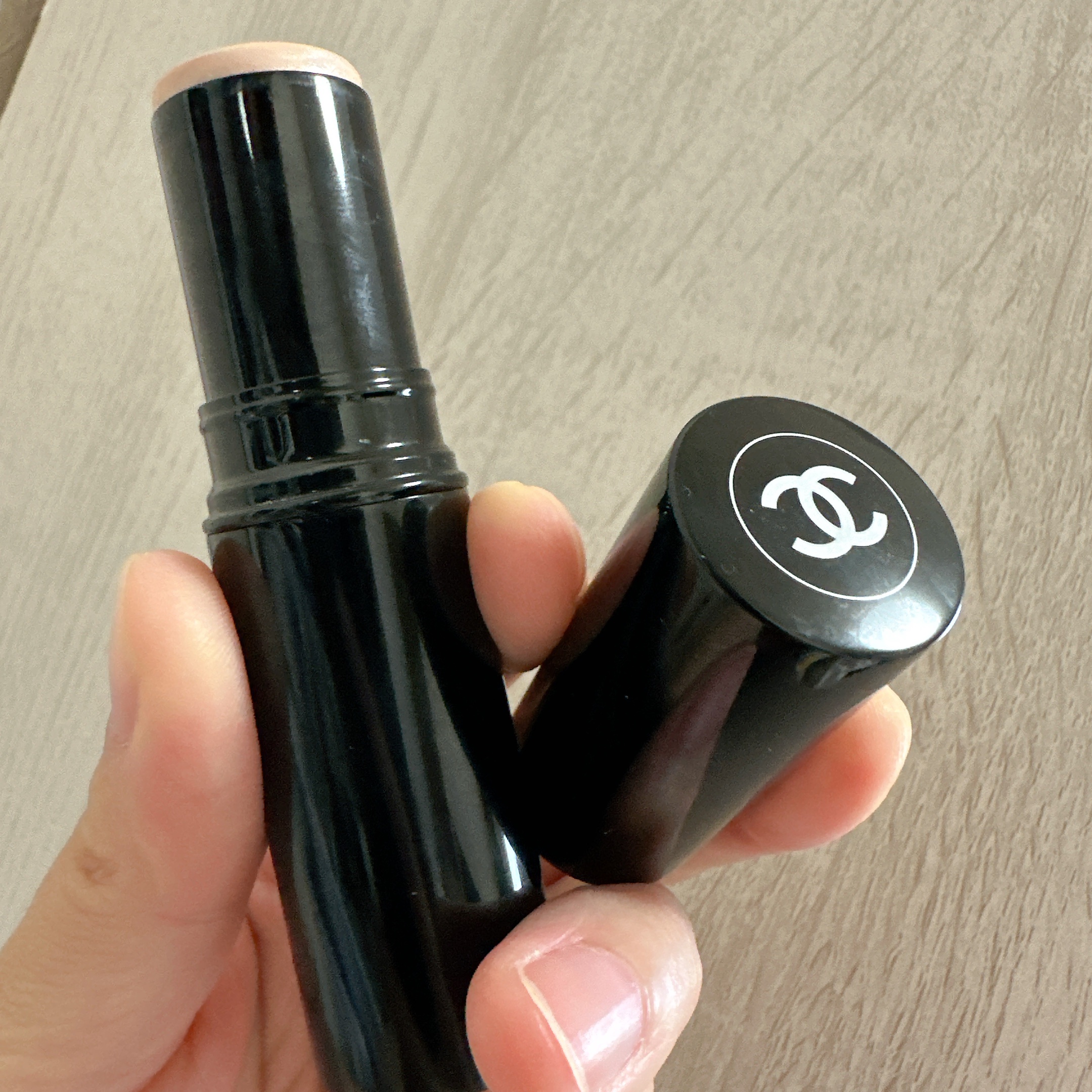 ボーム エサンシエル/CHANEL/スティックハイライトを使ったクチコミ（1枚目）