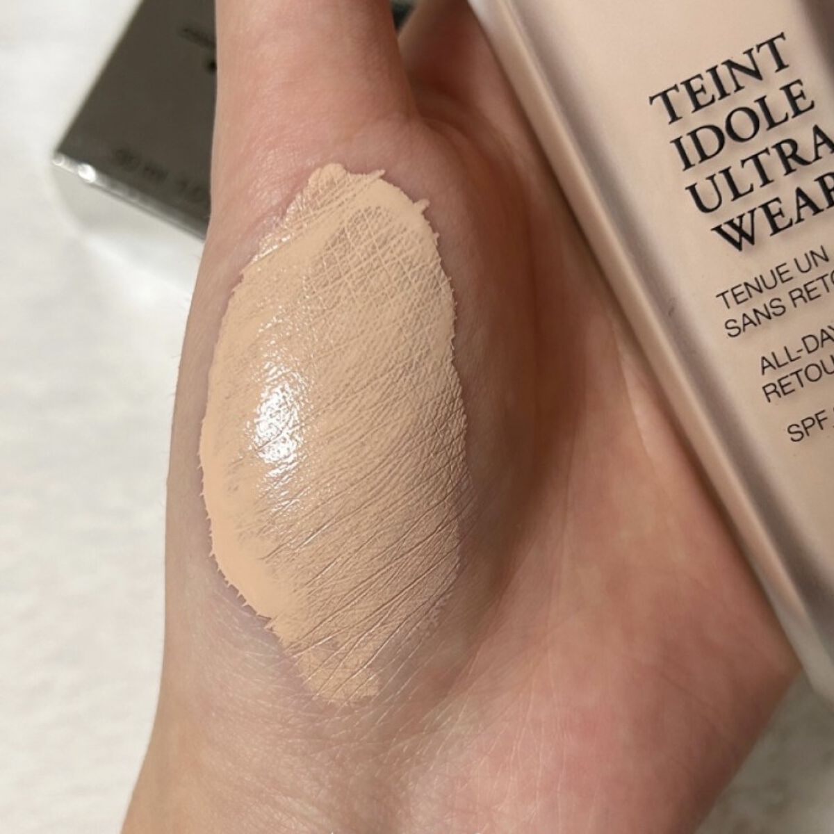 タンイドル ウルトラ ウェア リキッド B-02/LANCOME/リキッドファンデーションを使ったクチコミ（2枚目）