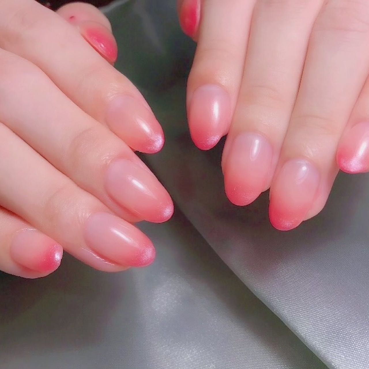 なかやまちえこ on LIPS 「モテ色グラデーション🍑⠀⠀きまぐれピグメント0512ローレンス..」(1枚目)