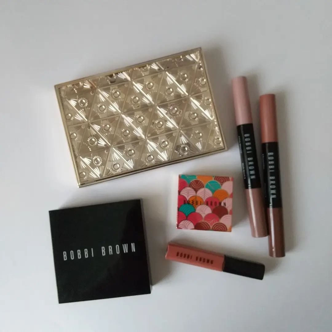 ハイライティング パウダー 34 パールグロウ（限定）/BOBBI BROWN/パウダーハイライトを使ったクチコミ（1枚目）