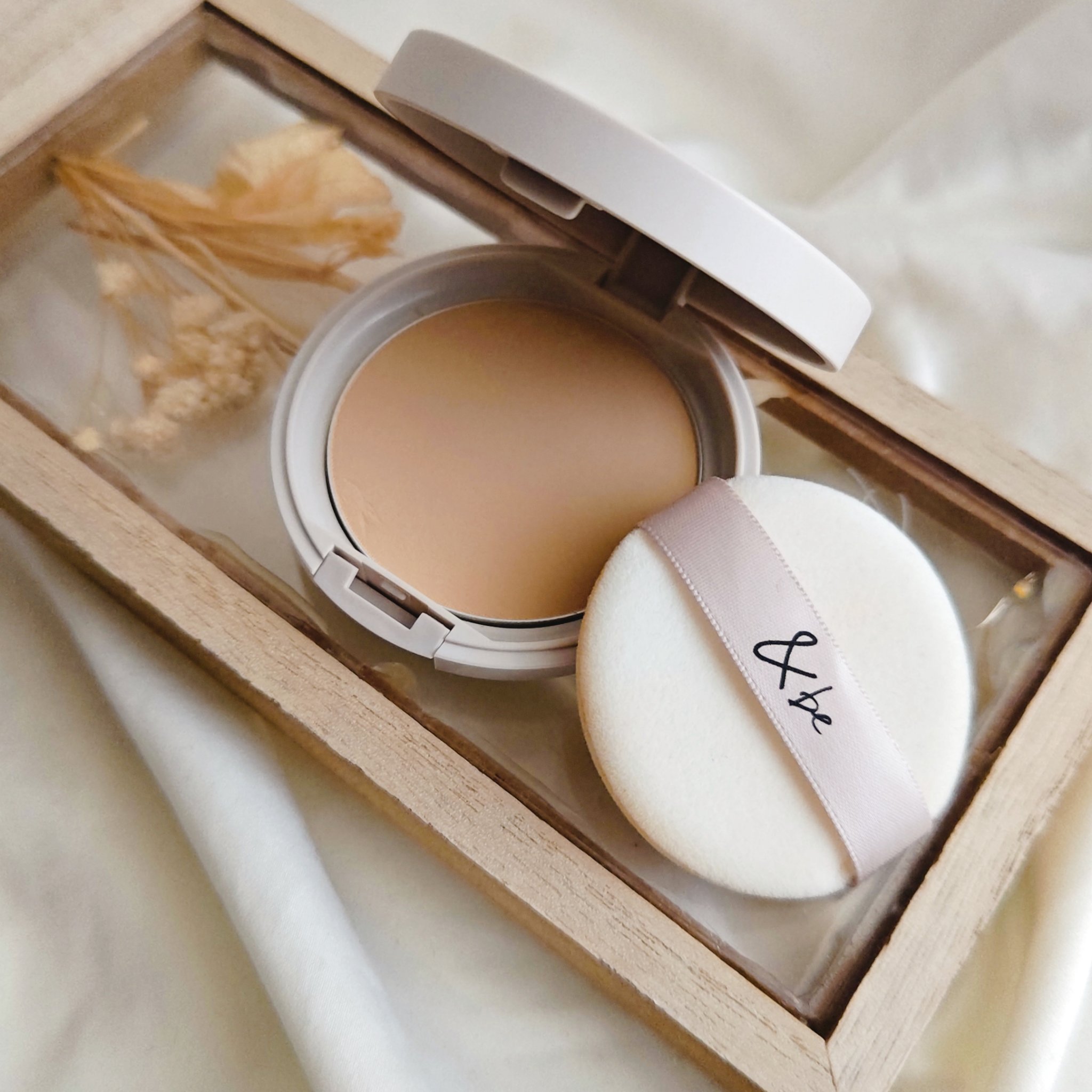 ＆be &be 薬用UVプレストパウダー【医薬部外品】のクチコミ「【使った商品】】&be 薬用UVプレストパウダー
【崩れにくさ】◯
【カバー力】◯
【ツヤor.....」（2枚目）