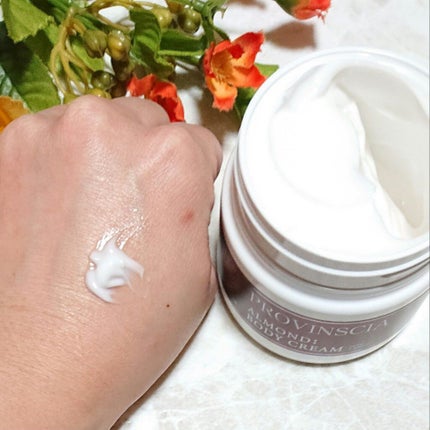 プロバンシア フレグランスボディクリーム アーモンドの香り/ペリカン石鹸/ボディクリームを使ったクチコミ(4枚目)