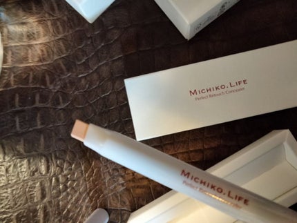 mcgroupakiko on LIPS 「この時期は同じ事務所に所属している同年代の講師達と数日間同じ会..」(10枚目)